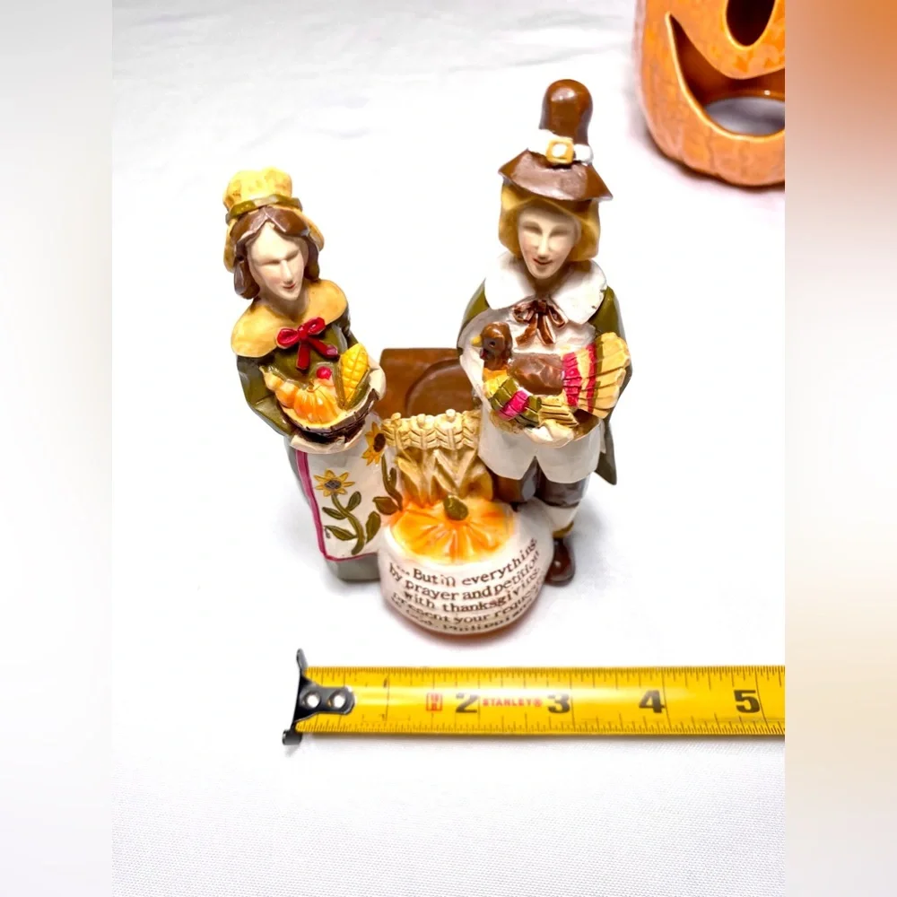 Faith at Home Harvest Pilgrim Couple Resin Decorative Tabletop Figurine